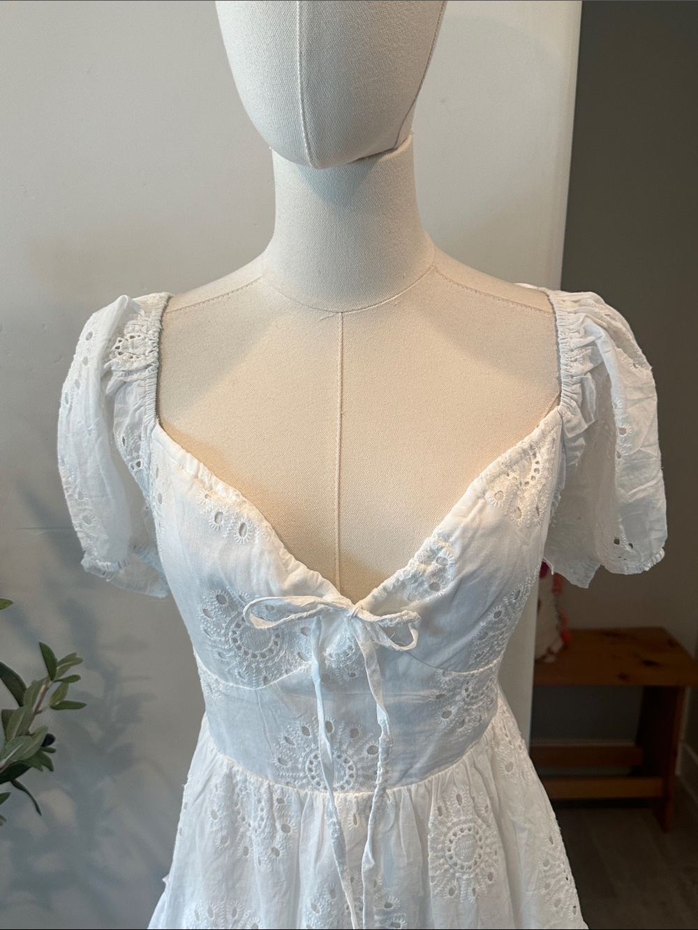 Princess Polly Lavine Embroidered White Minidress New! - Picture 9 of 11